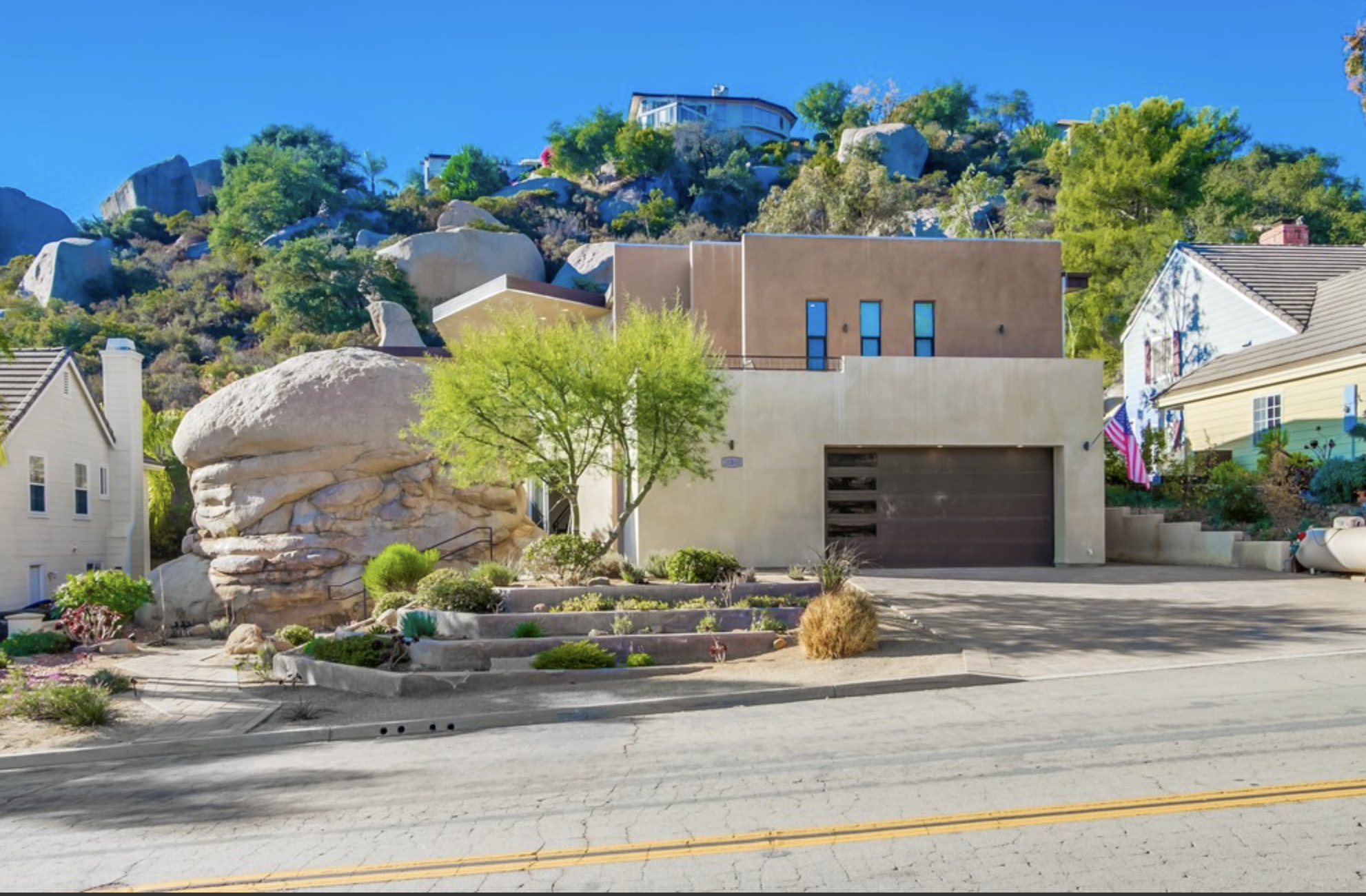 28548 Meadow Glen Way West